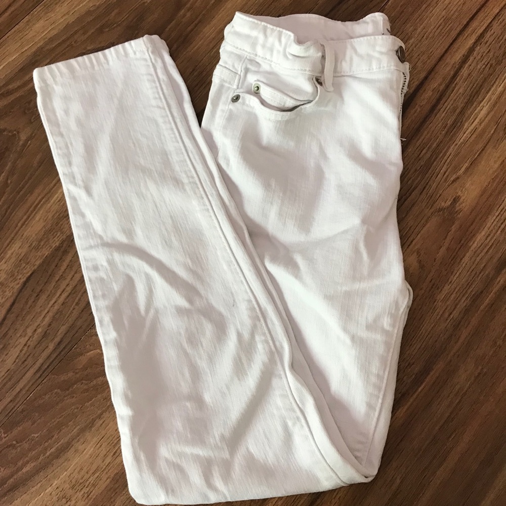 Vineyard Vines White Jeans